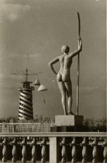Emmanuil Evzerikhin Girl with Oar (sculpture in the Central Park of Culture, Moscow), 1936
